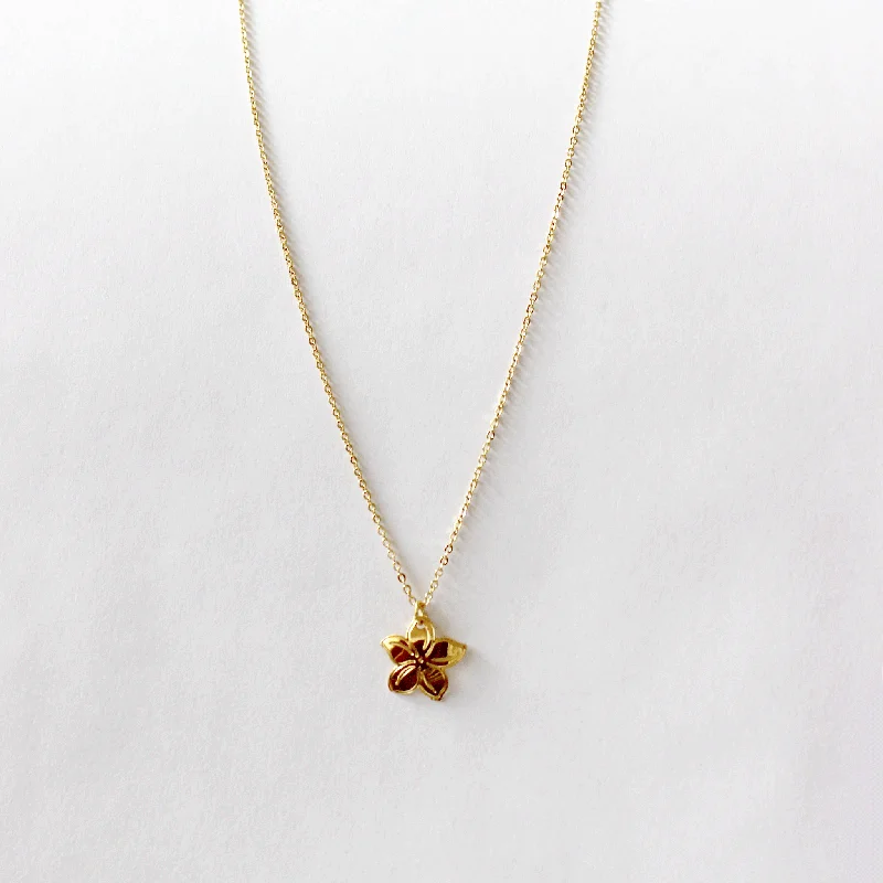 Large stone necklaces-Star Plumeria Necklace