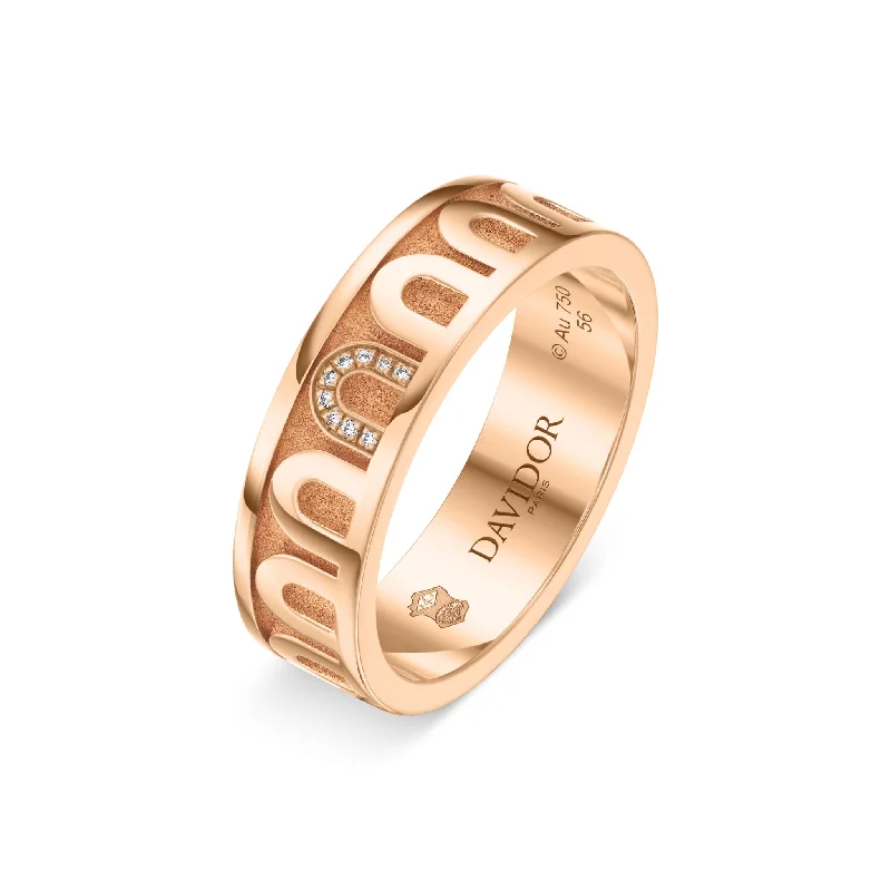 Vintage flair rings-L’Arc de DAVIDOR Ring MM, 18k Rose Gold with Satin Finish and Porta Simple Diamonds