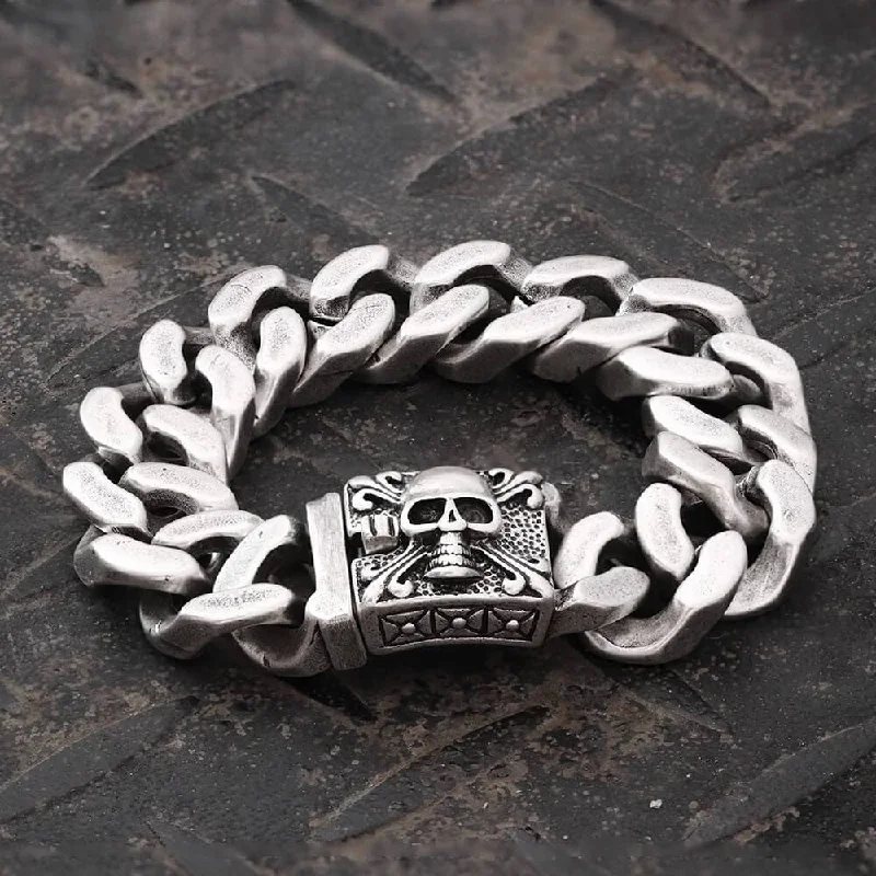 Gem stack bracelets-Retro Stainless Steel Skull Bracelet